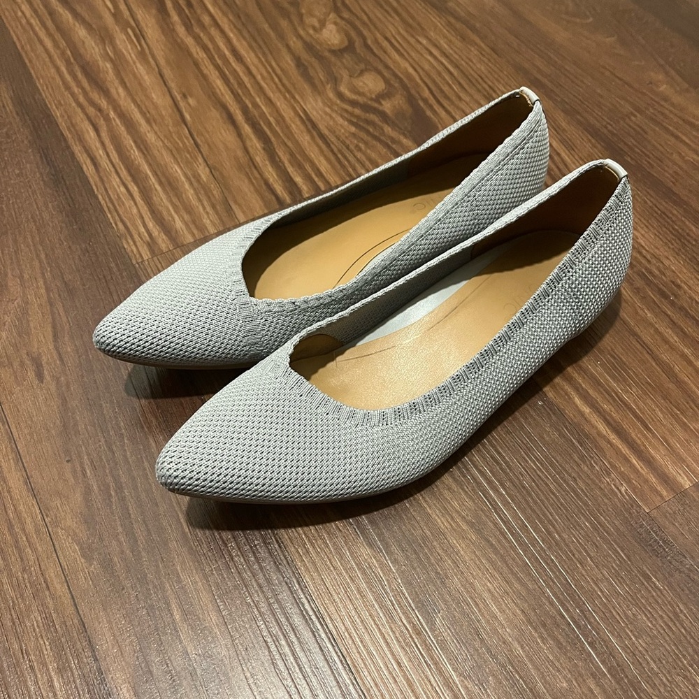 Vionic Dahlia Knit Pointed Toe Gray Flats Slip On Comfort Sz 7.5